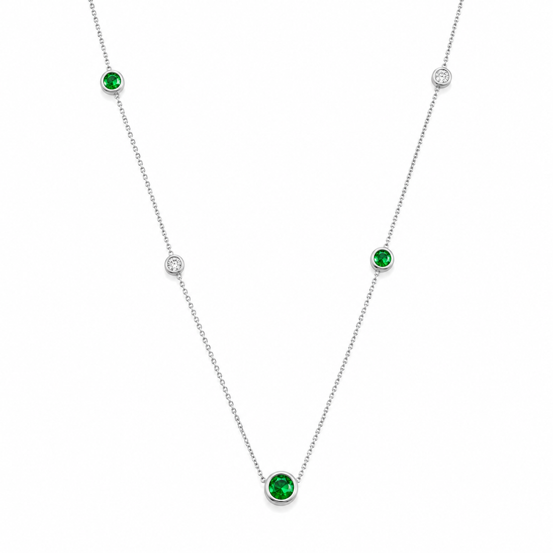 Colar com Esmeralda e Diamantes Brancos