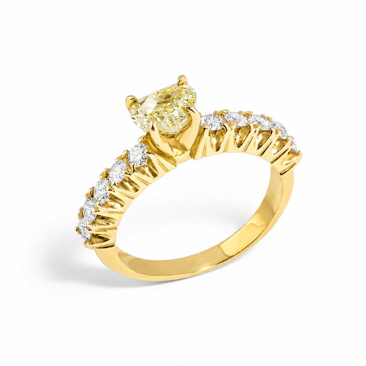 Anel Fancy Yellow Coração com Diamantes