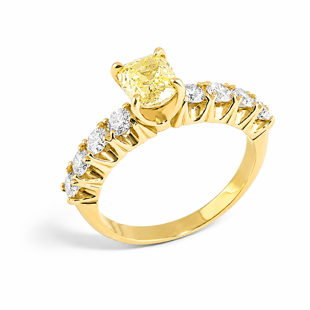 Anel Fancy Yellow Cushion com Diamantes brancos
