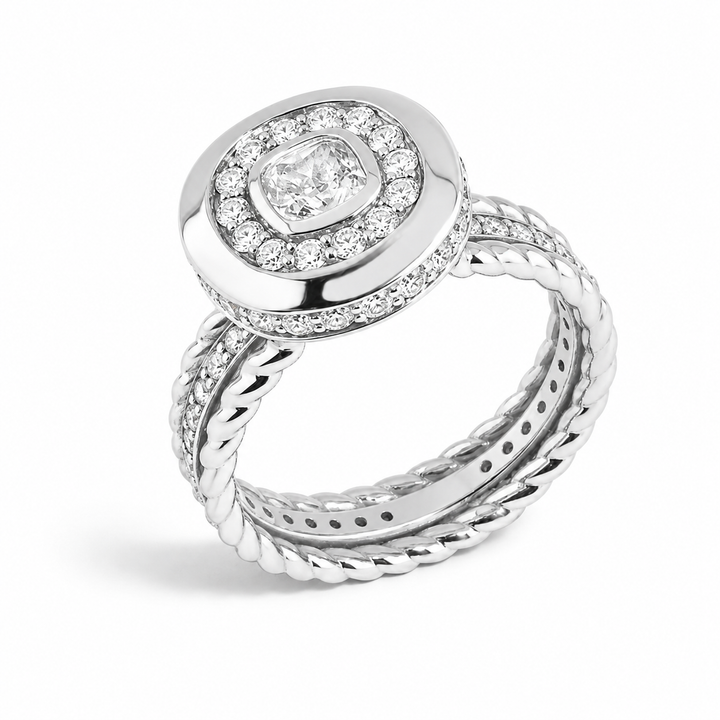 Anel Diamante Cushion com Aro Trançado