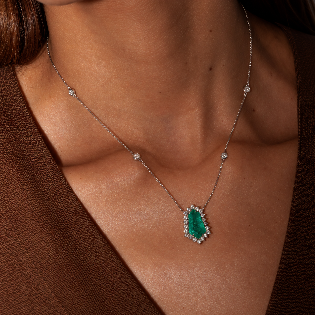 Colar Esmeralda Kite com Diamantes