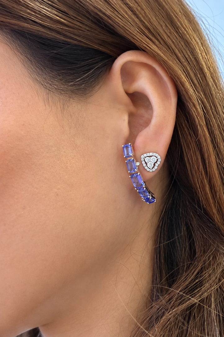 PAR DE BRINCOS CONCAVO TANZANITAS E DIAMANTES BRANCOS
