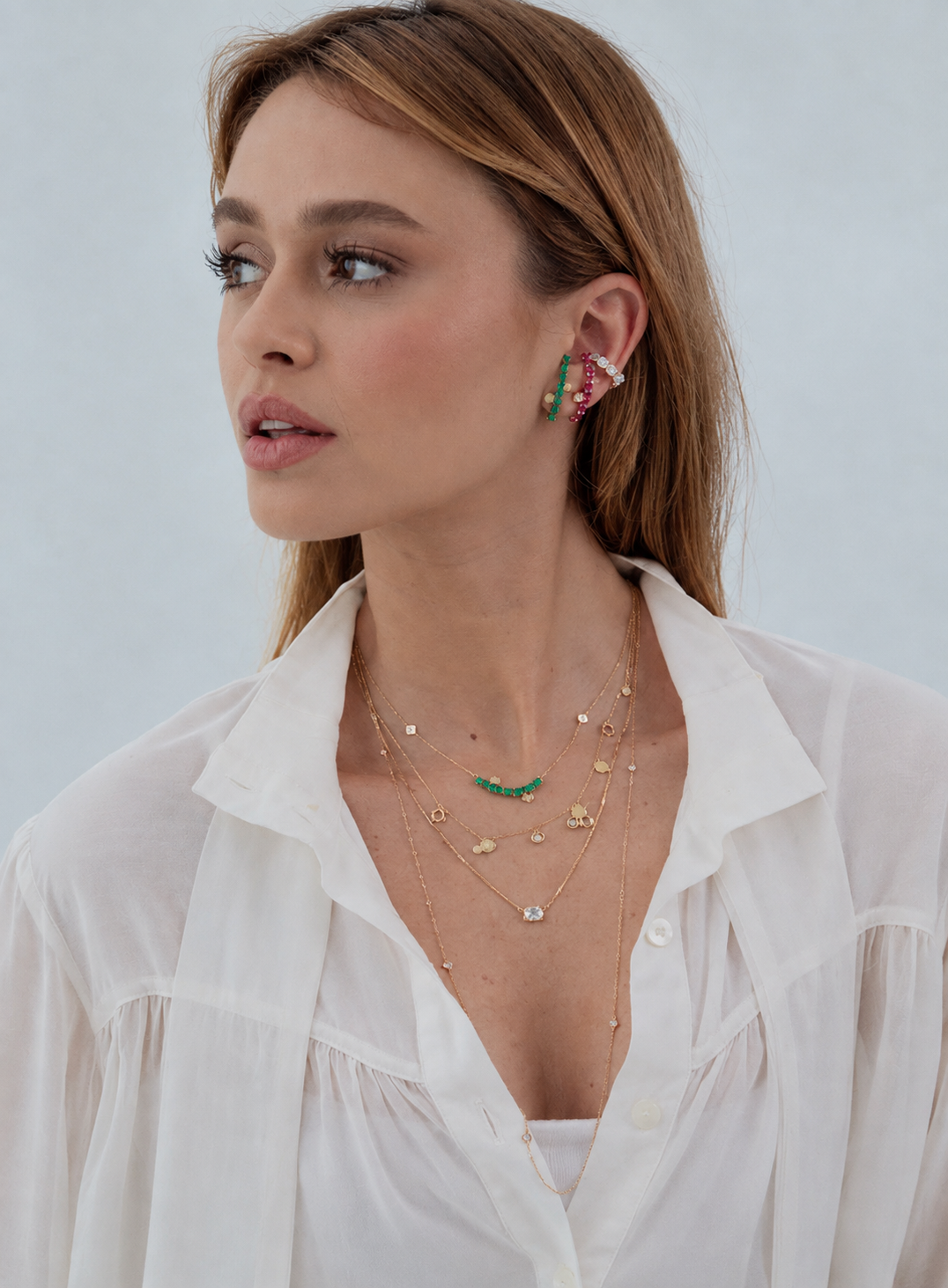 Brinco Côncavo Topázio Azul e Diamante Branco