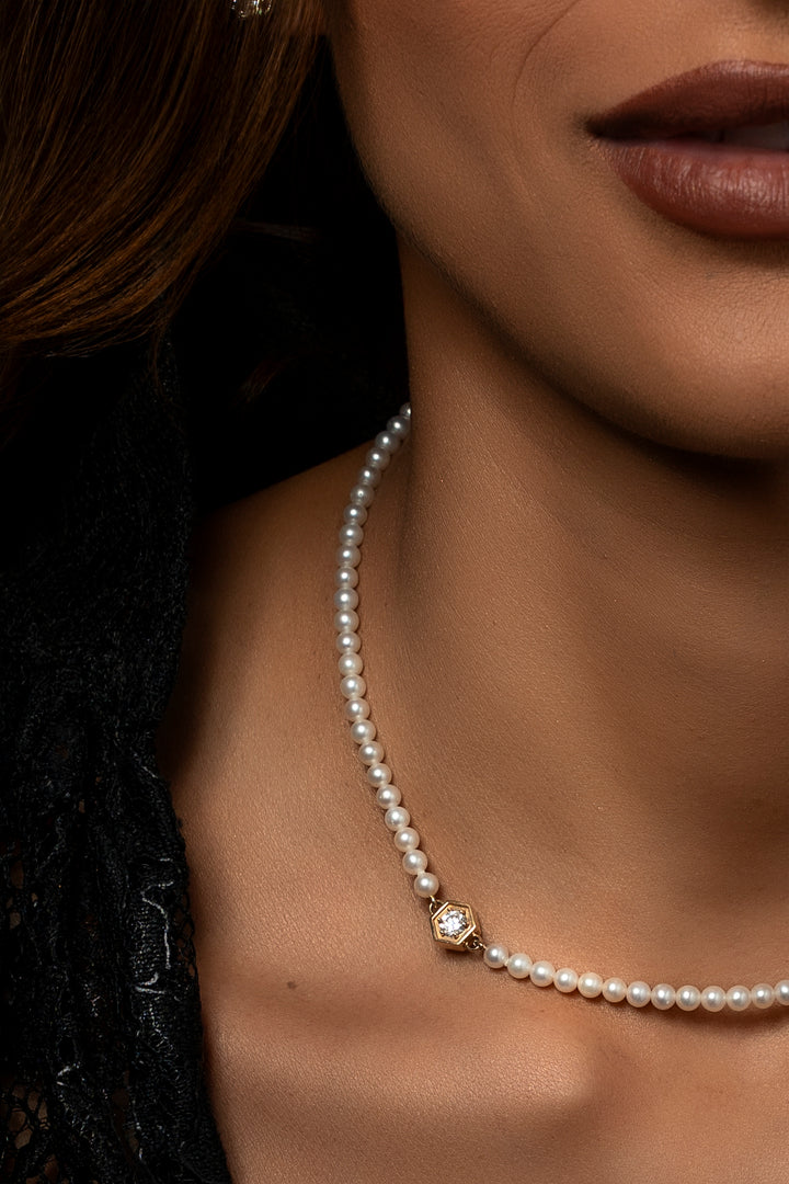 Choker Perolas Colmeia Diamante Branco 30 Pontos