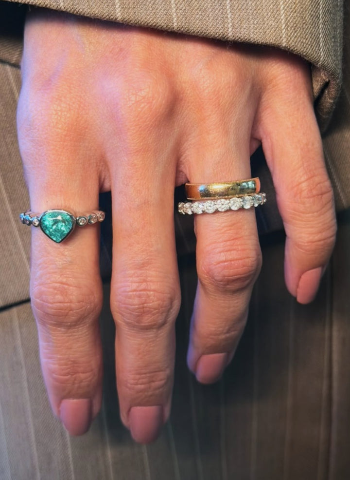 Anel Turmalina Azul Trillion com Diamantes